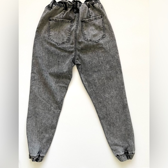 Paper bag waist jeans - Picture 2 of 11